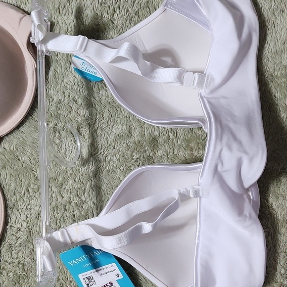 Bundle of bras - Picture 5 of 8